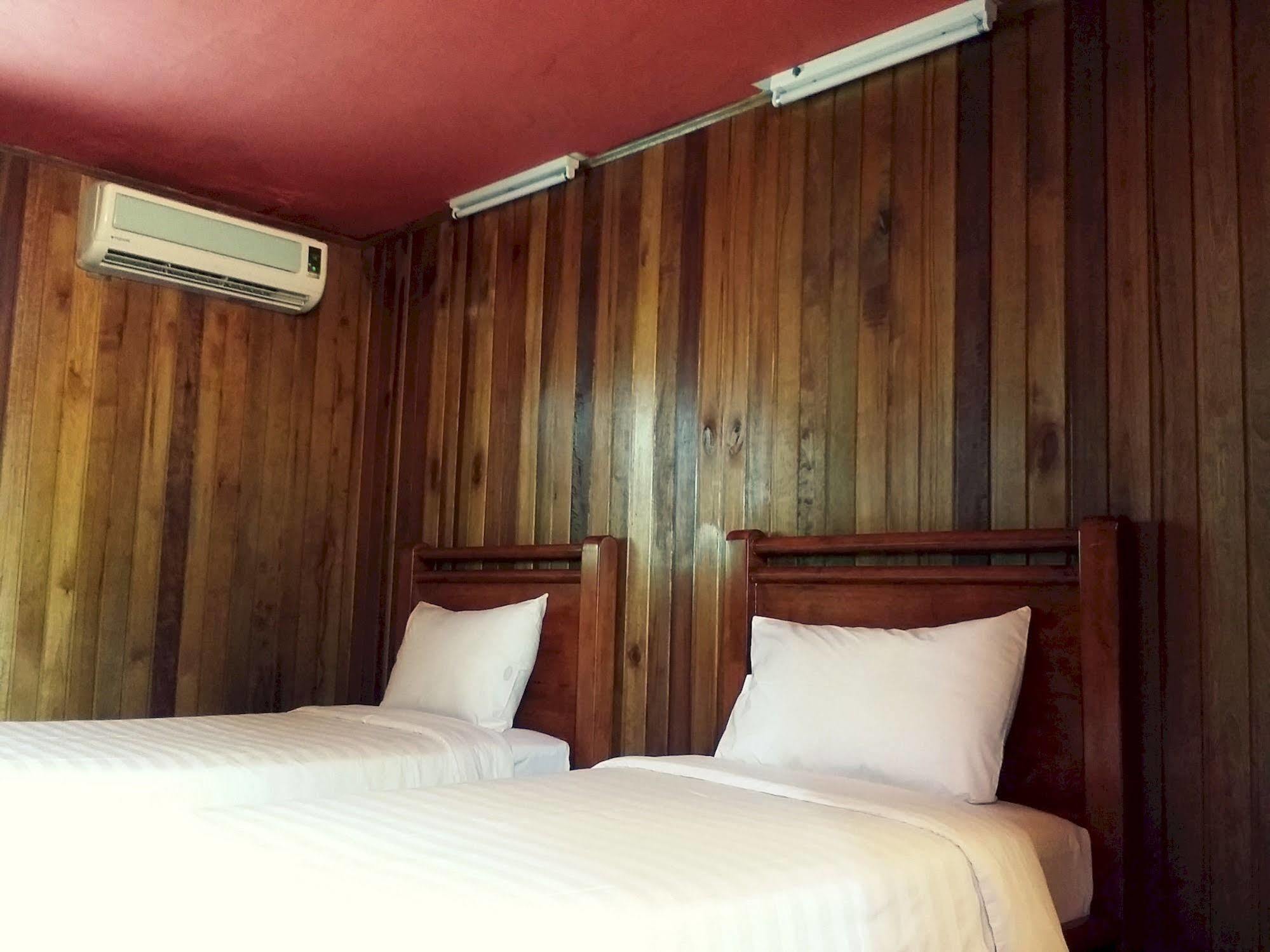 Rainforest Bed & Breakfast Kuala Lumpur Exterior photo